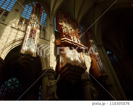 サンミッシェル大聖堂(ブリュッセル/ベルギー) パイプオルガン サンミッシェル大聖堂(ブリュッセル/ベルギー) パイプオルガン 118305876
