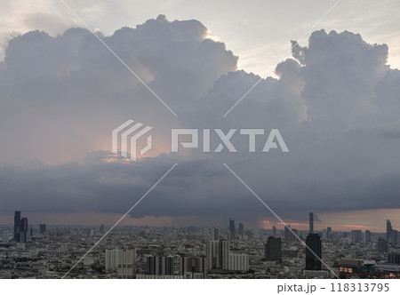 Beautiful clouds in the sky over large metropolitan city of bangkok. 118313795
