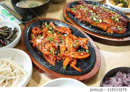 korea food. grilled deodeok root, mountain herb whose roots have restorative properties korea food. grilled deodeok root, mountain herb whose roots have restorative properties 118313870