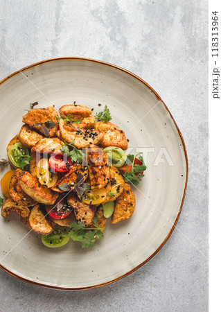 Salad, crispy eggplant in batter, with cherry, sesame seeds, olive oil, homemade, no people, 118313964