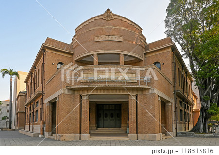台湾・台南 台南市美術館 1館 外観 台湾・台南 台南市美術館 1館 外観 118315816