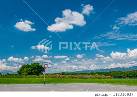 淀川河川公園のバスケットコート　枚方市 118316937