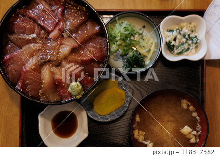 ランチ漬け丼（青森県） 118317382