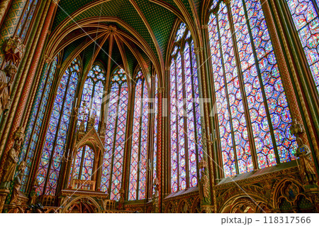 色鮮やかに輝く美しい空間 118317566