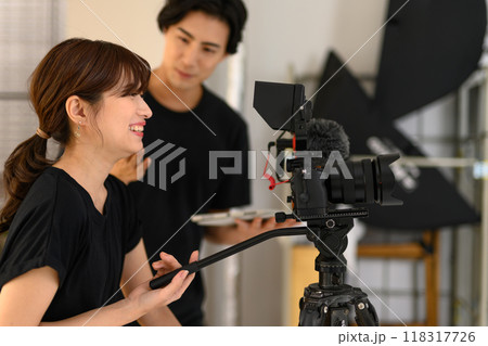 撮影の現場 118317726