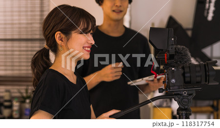 撮影の現場 118317754