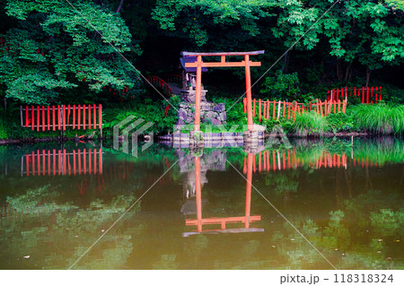 奈良県桜井市三輪所在するパワースポット八大竜王 辯財天 大神 龗神神社を撮影 奈良県桜井市三輪所在するパワースポット八大竜王 辯財天 大神 龗神神社を撮影 118318324