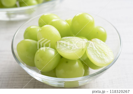 カットしたシャインマスカット 118320267