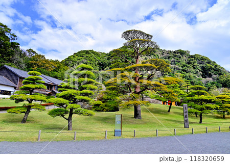 桜島を借景に島津家の別邸 仙巌園 118320659