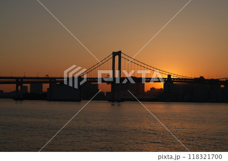 【夕焼け素材】豊洲ぐるり公園から見る夕焼け【東京都】 118321700