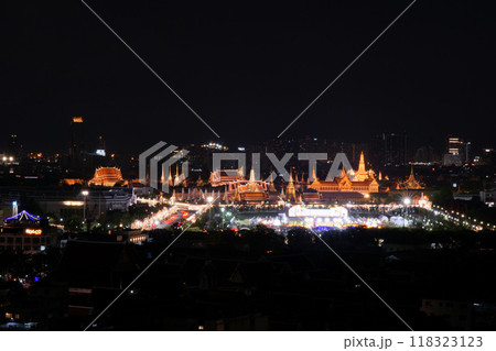 タイ王国バンコク、王宮（The Grand Palace in Bangkok, Thailand） 118323123