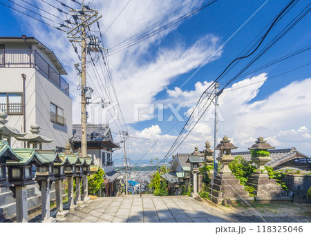 宝山寺参道の聖天通り 118325046