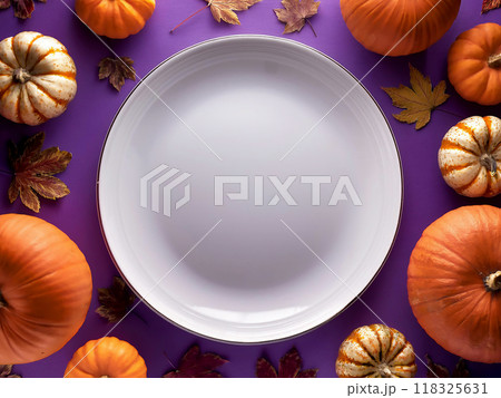 秋　ハロウィン　紅葉　カボチャ　背景　コピースペース 118325631