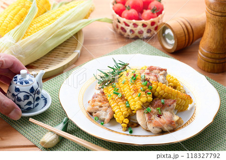とうもろこしと鶏肉の照り焼き （ とうもろこし アレンジ料理 ） 118327792