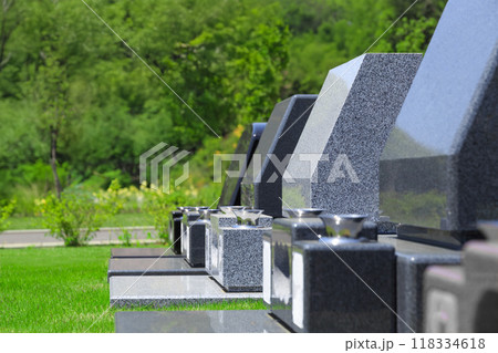 霊園の墓石イメージ 118334618