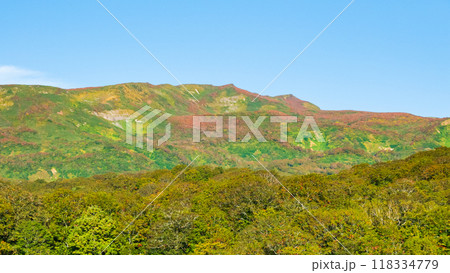 秋の焼石岳登山(つぶ沼コース):横岳を望む 秋の焼石岳登山(つぶ沼コース):横岳を望む 118334779