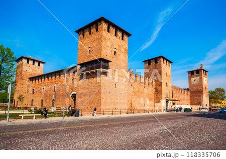 Castelvecchio Castle in Verona, Italy 118335706