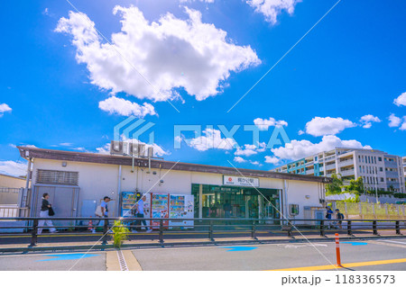 日本の川崎都市景観　東急電鉄　梶が谷駅などを望む 118336573