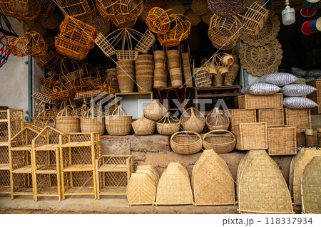 small rattan workshop-shop 118337934