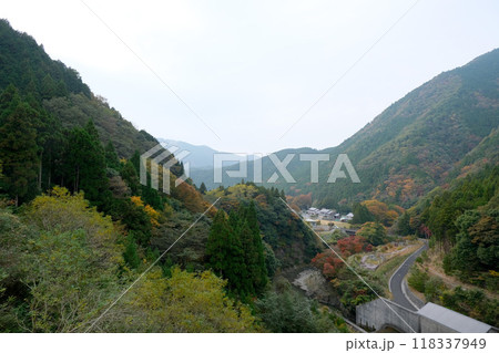 滋賀県甲賀市_ 野洲川ダム西側風景3_2023年11月 118337949