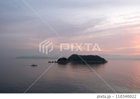 香川県高松市_西側からの稲毛島1_2024年5月 118340022