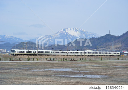 東海道本線　米原ー彦根　JR西日本　221系 118340924