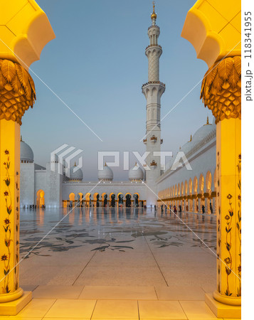 Night vertical view of the Sheikh Zayed Grand Mosque. Night vertical view of the Sheikh Zayed Grand Mosque. 118341955