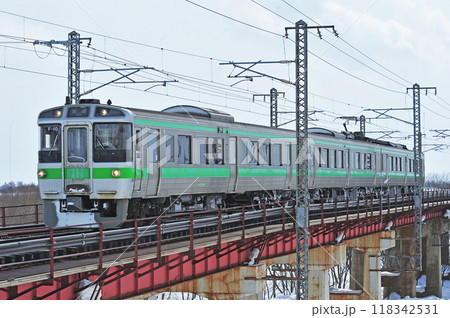 函館本線　豊幌ー江別　JR北海道　721系　F-10編成（札幌） 118342531