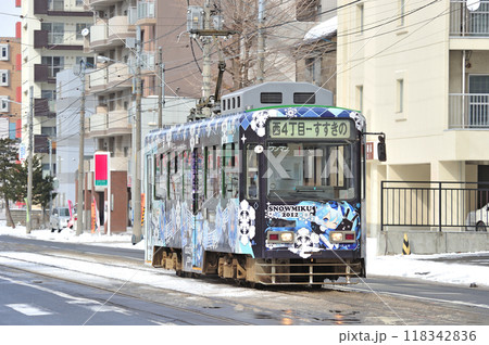 札幌市電 中島公園通ー行啓通 札幌市電 3300形 3303 札幌市電 中島公園通ー行啓通 札幌市電 3300形 3303 118342836