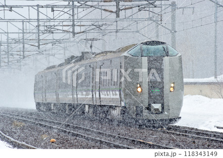 千歳線　西の里（信）　JR北海道　789系1000番台　HL-1006編成（札幌）　スーパーカムイ 118343149