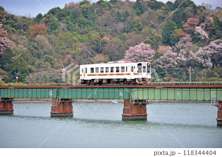 参宮線　二見浦ー五十鈴ヶ丘　JR東海　キハ11-2（美濃太田）　みえ 118344404