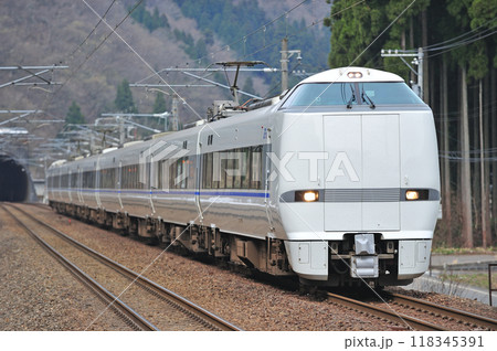 北陸本線 南今庄 JR西日本 683系 T51編成(金沢) サンダーバード 北陸本線 南今庄 JR西日本 683系 T51編成(金沢) サンダーバード 118345391