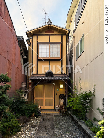 Hokan-ji Temple, Yasaka Pagoda, in Ninenzaka street, in Kyoto, Japan Hokan-ji Temple, Yasaka Pagoda, in Ninenzaka street, in Kyoto, Japan 118345567