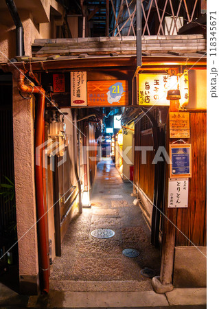 Pontocho street at night in Kyoto, Japan 118345671