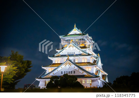 Views of Osaka Castle in evening in Japan  118345775