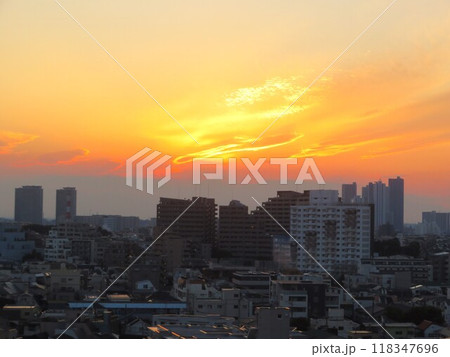 東京都大田区池上の展望台からの夕焼けの眺め 118347696