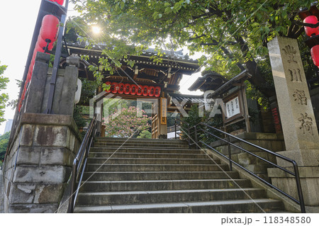 赤坂　豊川稲荷・東京別院　山門ぶっkyぽう寺院 118348580