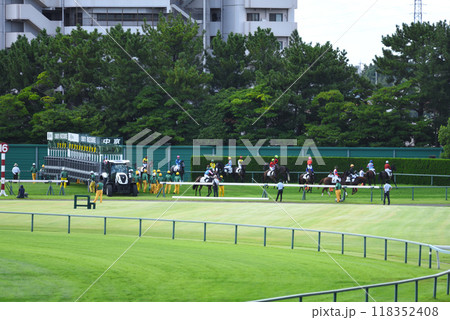 秋の中京競馬場 秋の中京競馬場 118352408
