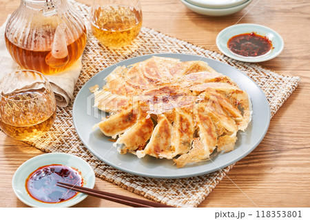 焼き餃子 118353801