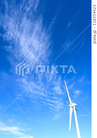 風車と青空 布引高原 風車と青空 布引高原 118354423
