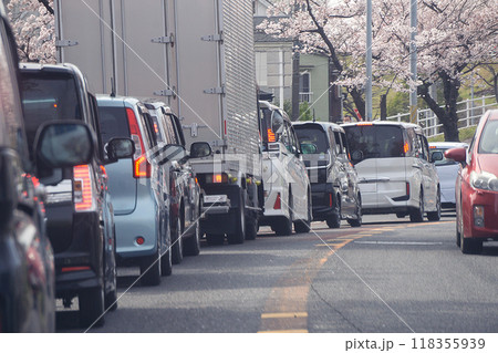 交通渋滞　車列 118355939