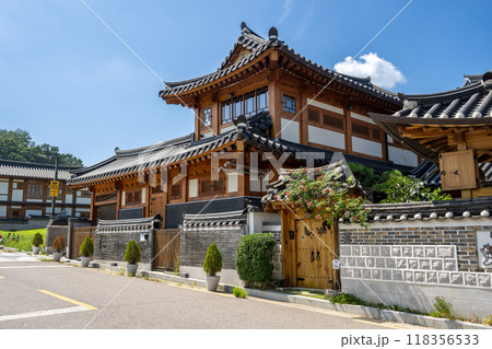 韓国　恩平韓屋村 118356533