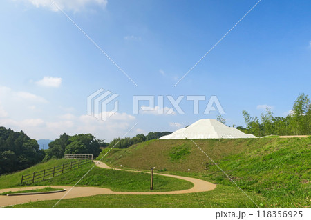 奈良・明日香村 牽牛子塚古墳 奈良・明日香村 牽牛子塚古墳 118356925