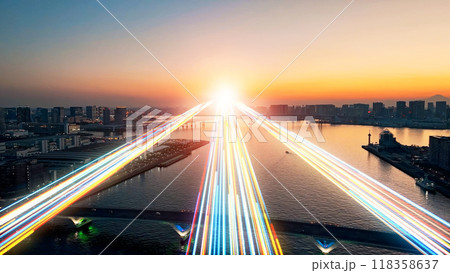 未来へと繋がる光の帯 118358637