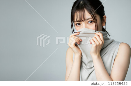 隠す女性のイラスト素材 [118359423] - PIXTA