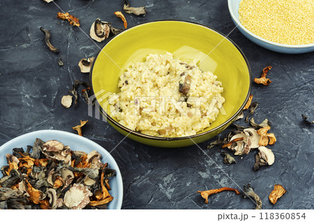 Mushroom porridge for breakfast. 118360854