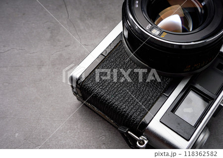 古いフィルムカメラ 118362582
