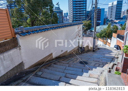 大阪市　天王寺七坂のひとつ源聖寺坂 118362813