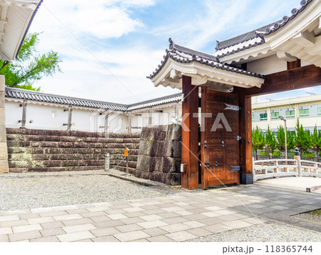 美しく厳かな駿府城址の景色 東御門 美しく厳かな駿府城址の景色 東御門 118365744
