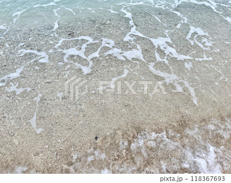 沖縄の海の波 沖縄の海の波 118367693